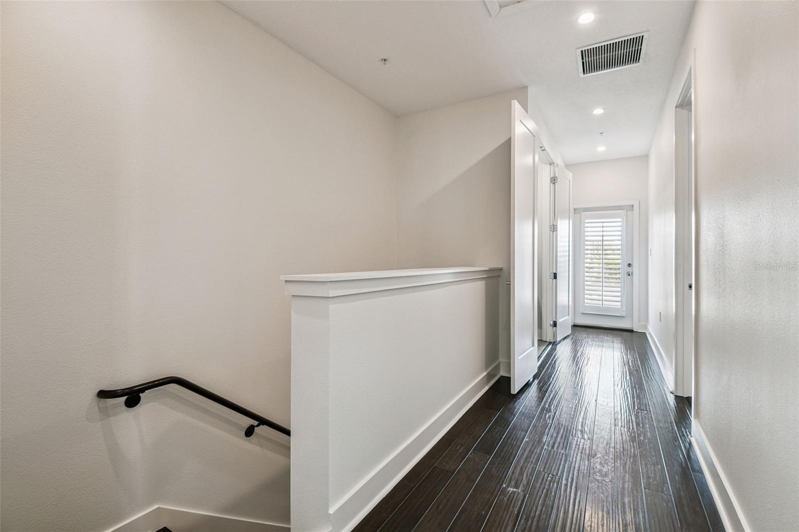 HIGHLAND TWNHMS - Residential Lease