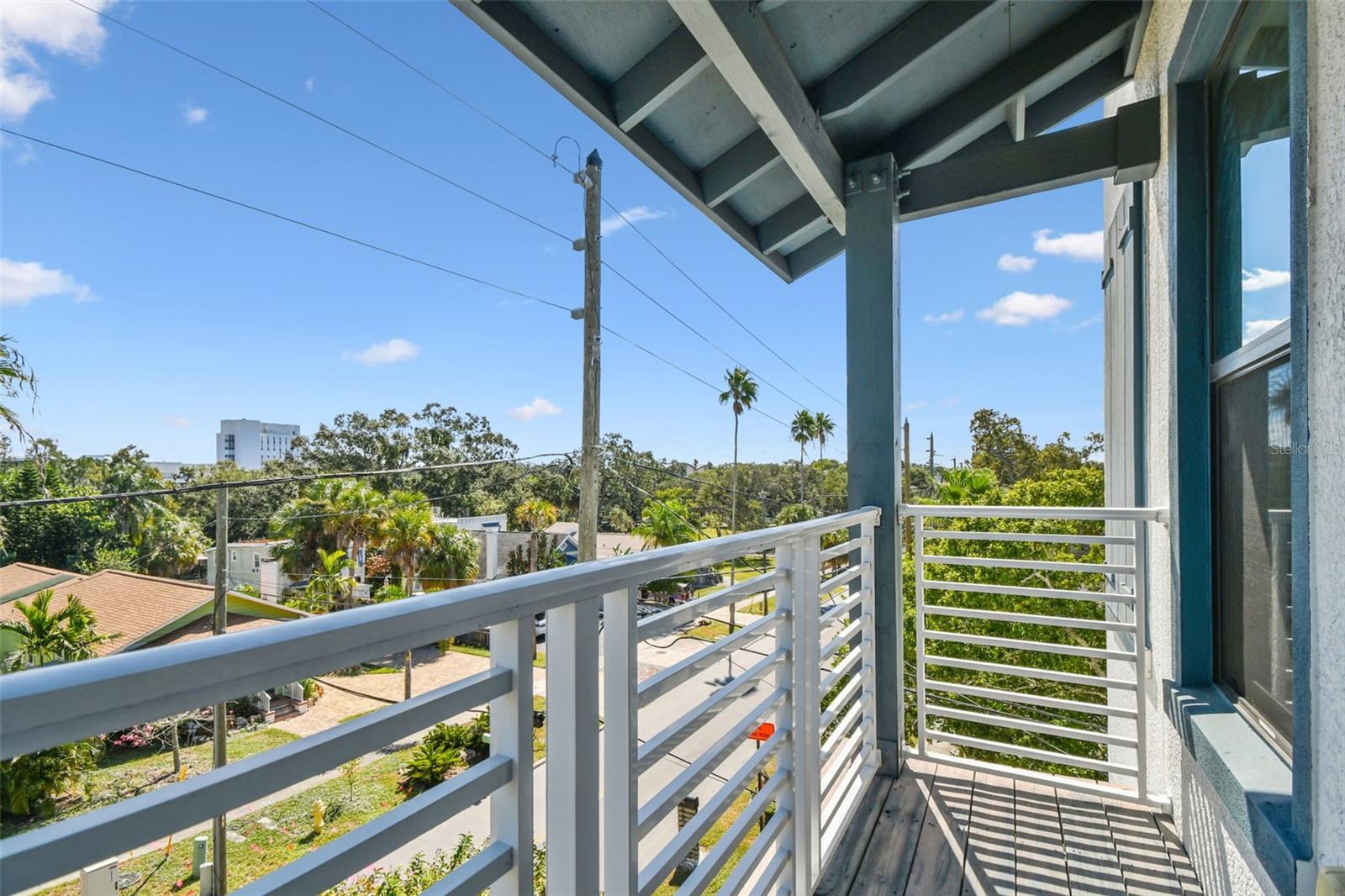 HIGHLAND TWNHMS - Residential Lease