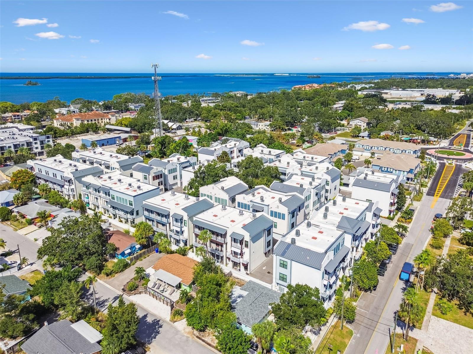 HIGHLAND TWNHMS - Residential Lease