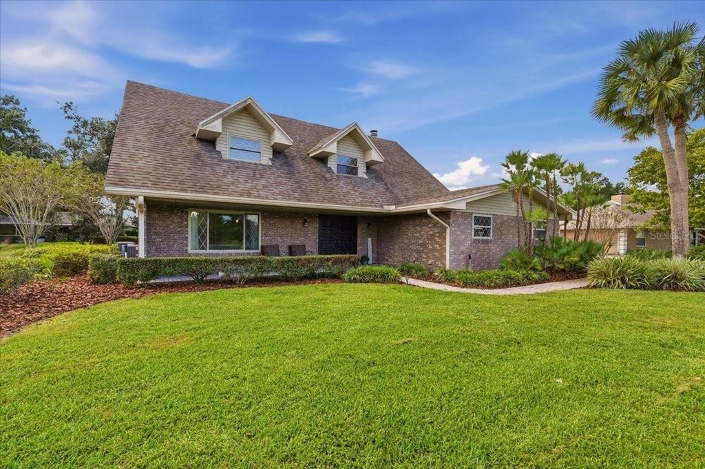 Photo of 70 Greenfield Court, Winter Haven, FL 33884 (MLS # P4940256)