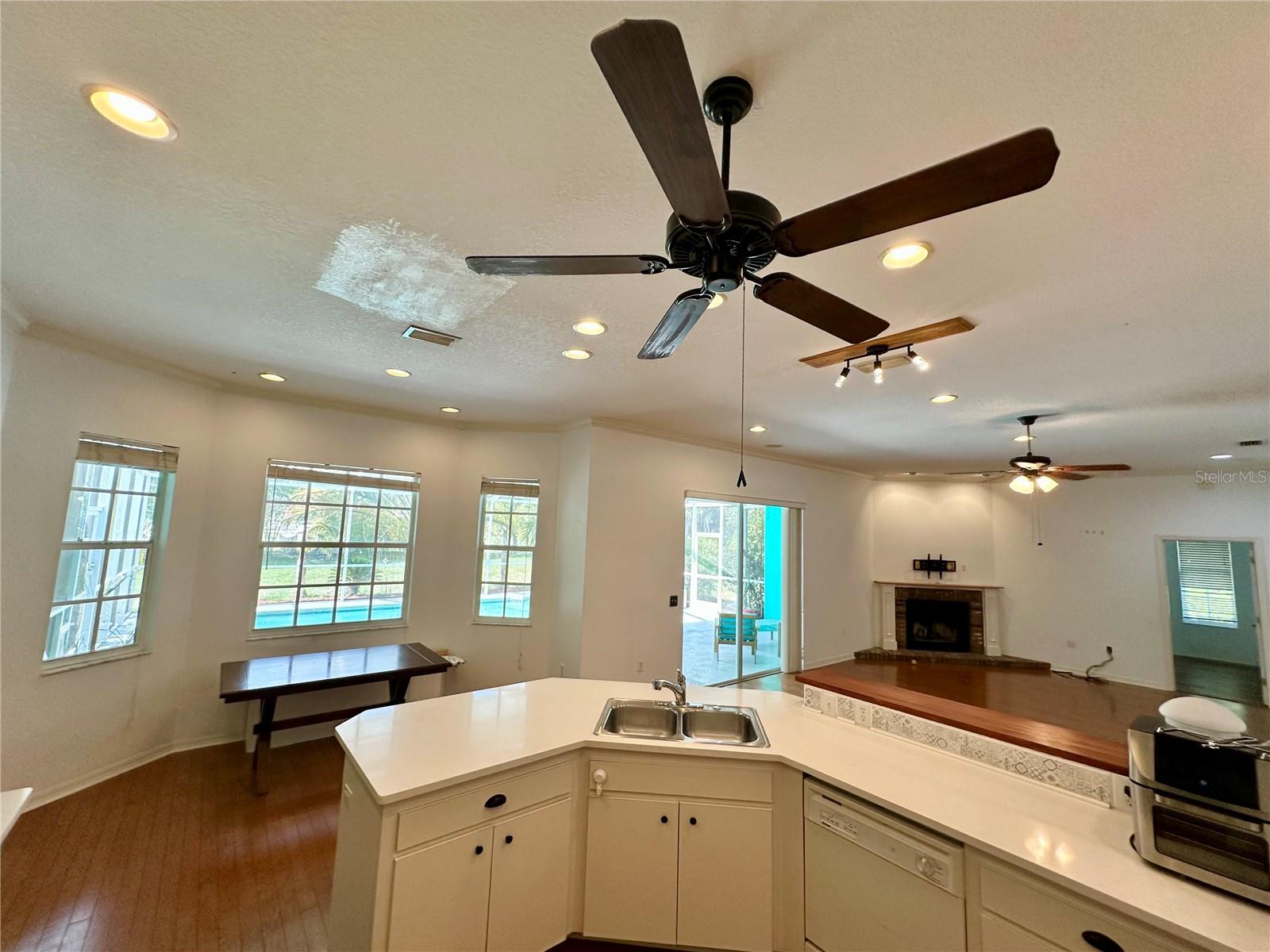 WATERWOOD - Residential Lease