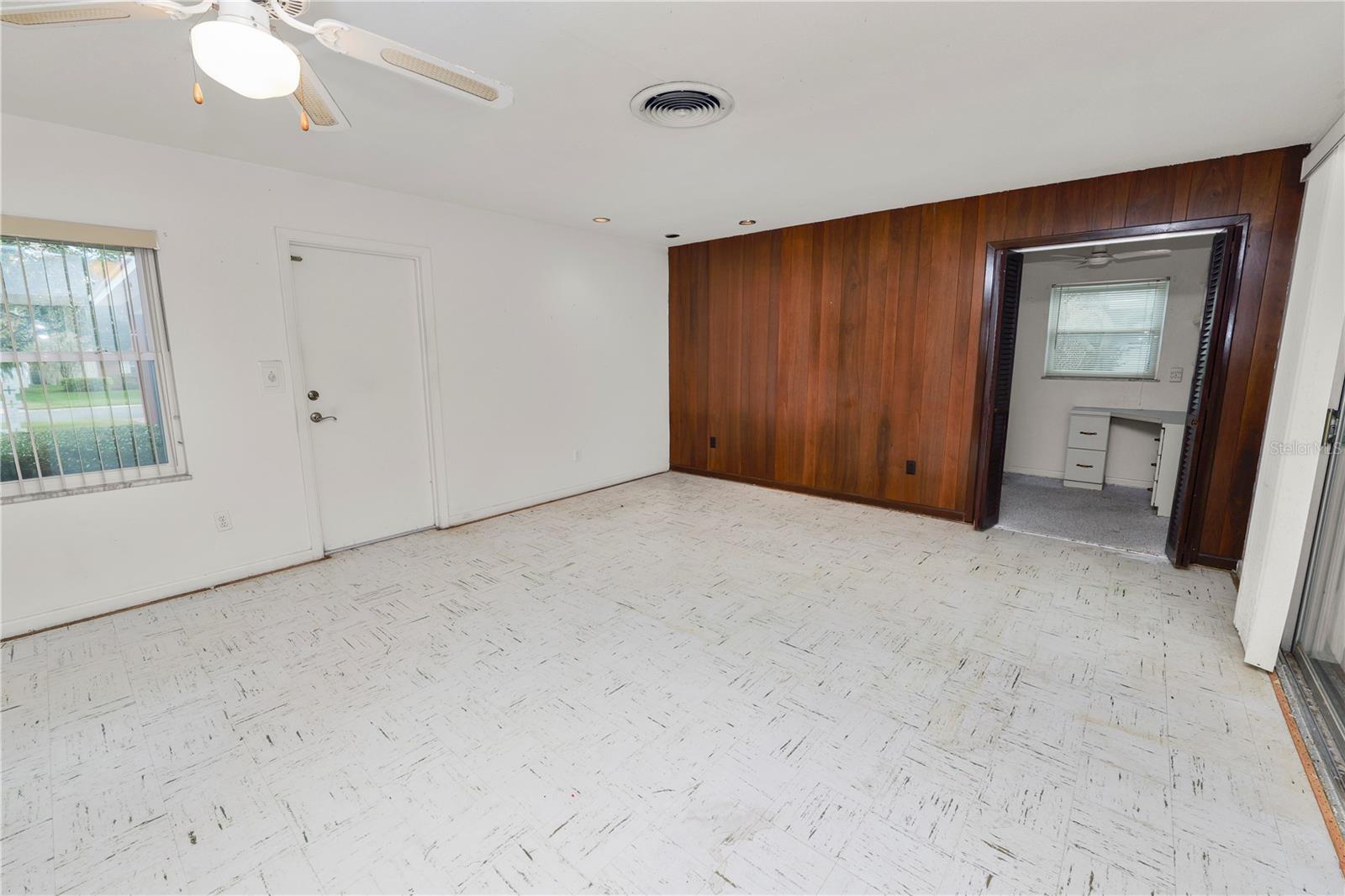 EASTON MANOR - Residential