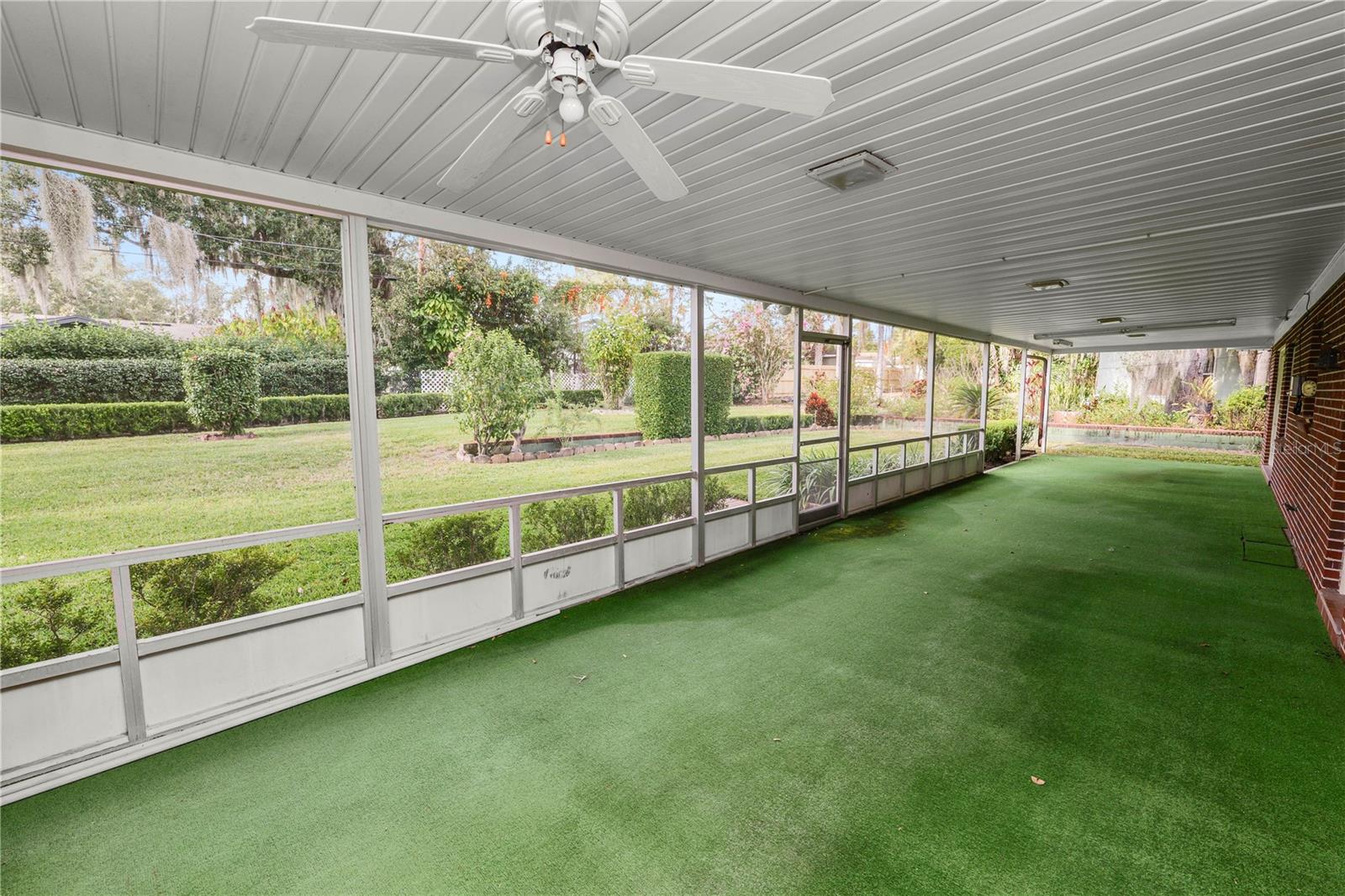 EASTON MANOR - Residential