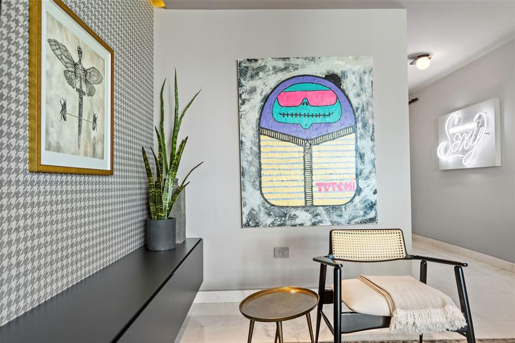 CARRION COURT PLAZA - Residential