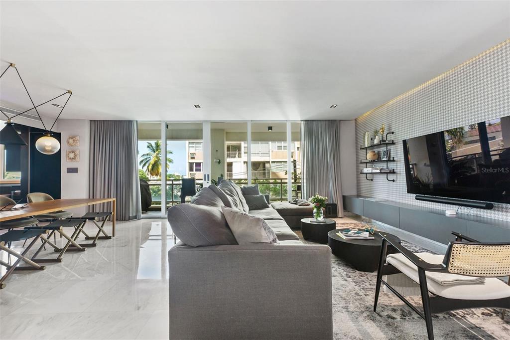 CARRION COURT PLAZA - Residential