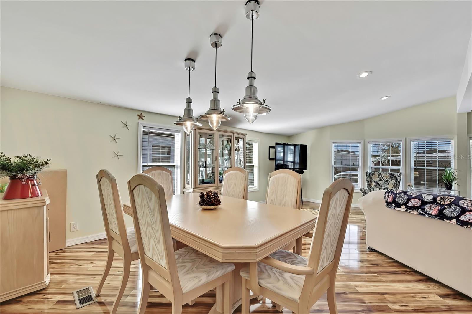 TIMBER LAKE ESTATES - Residential