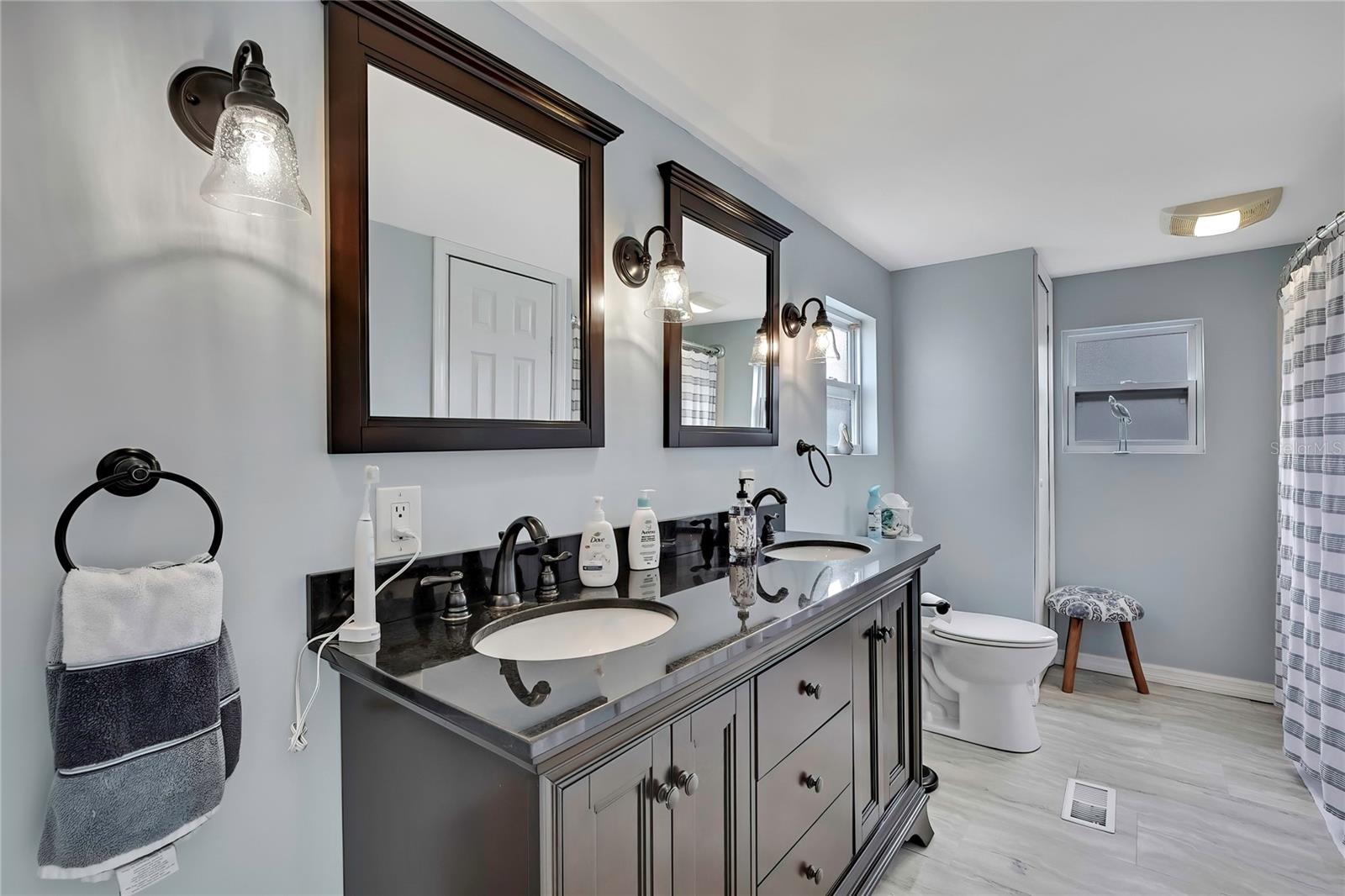 TIMBER LAKE ESTATES - Residential