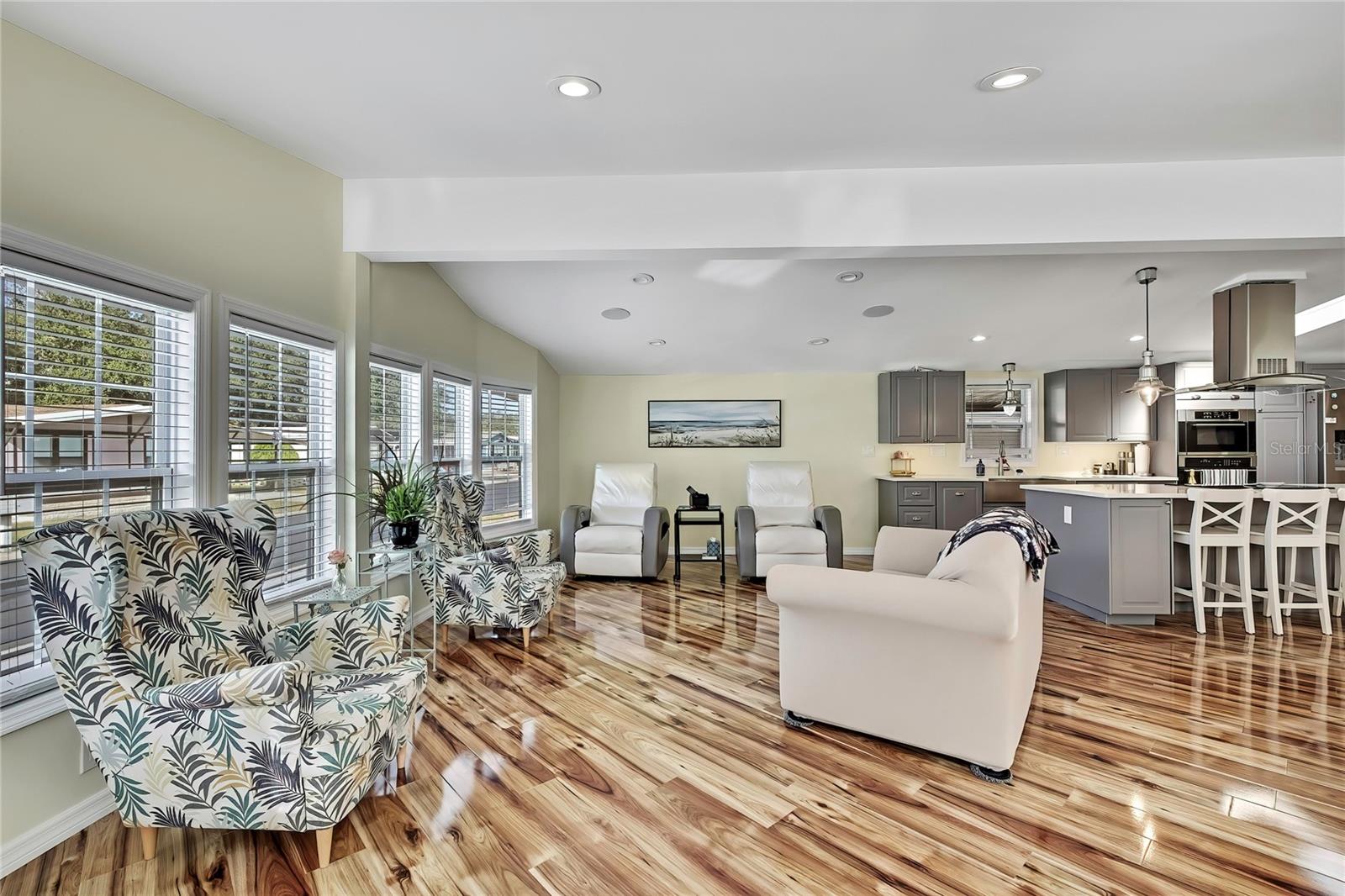 TIMBER LAKE ESTATES - Residential