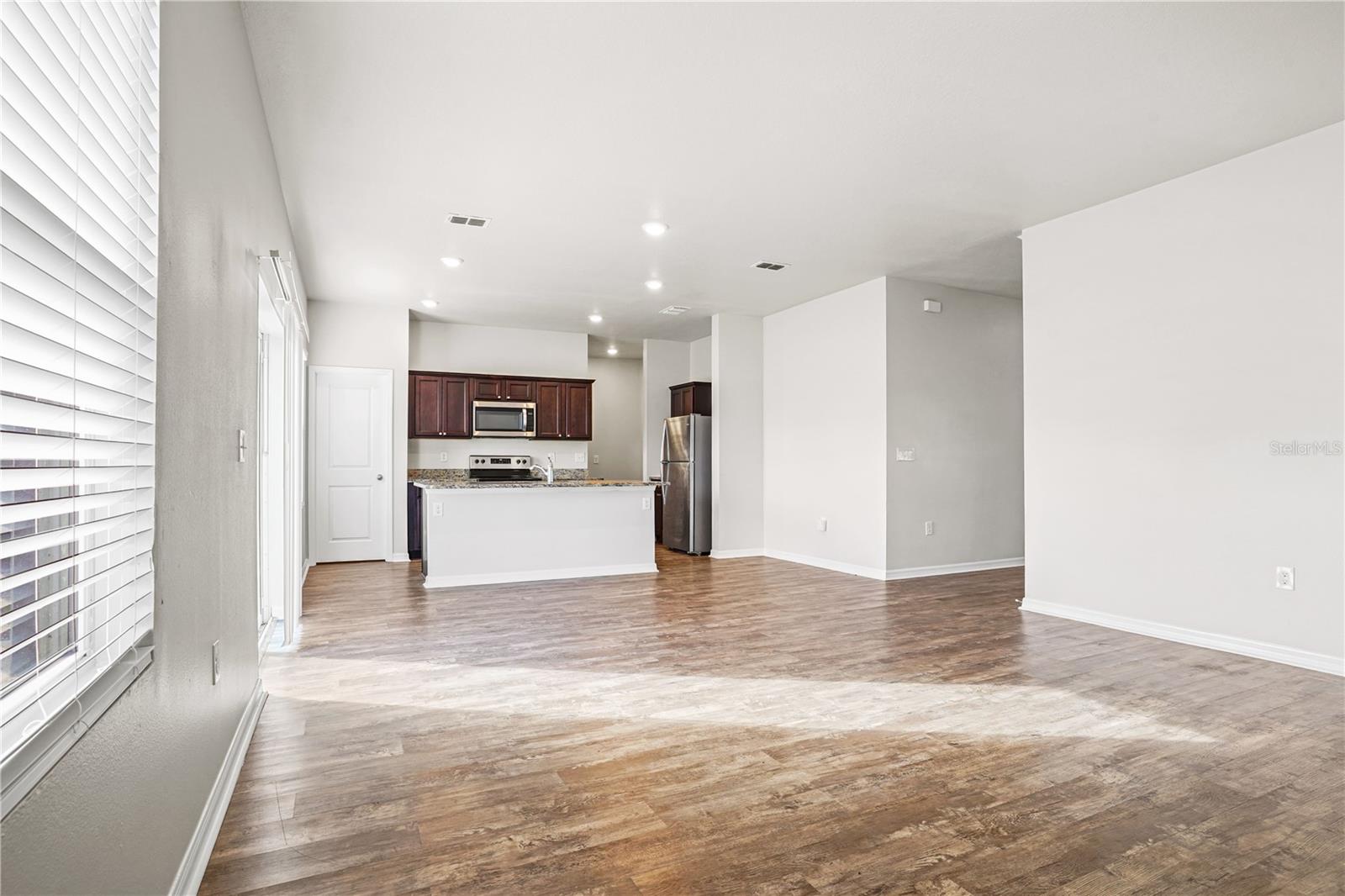 COASTAL WOODS UN B2 - Residential