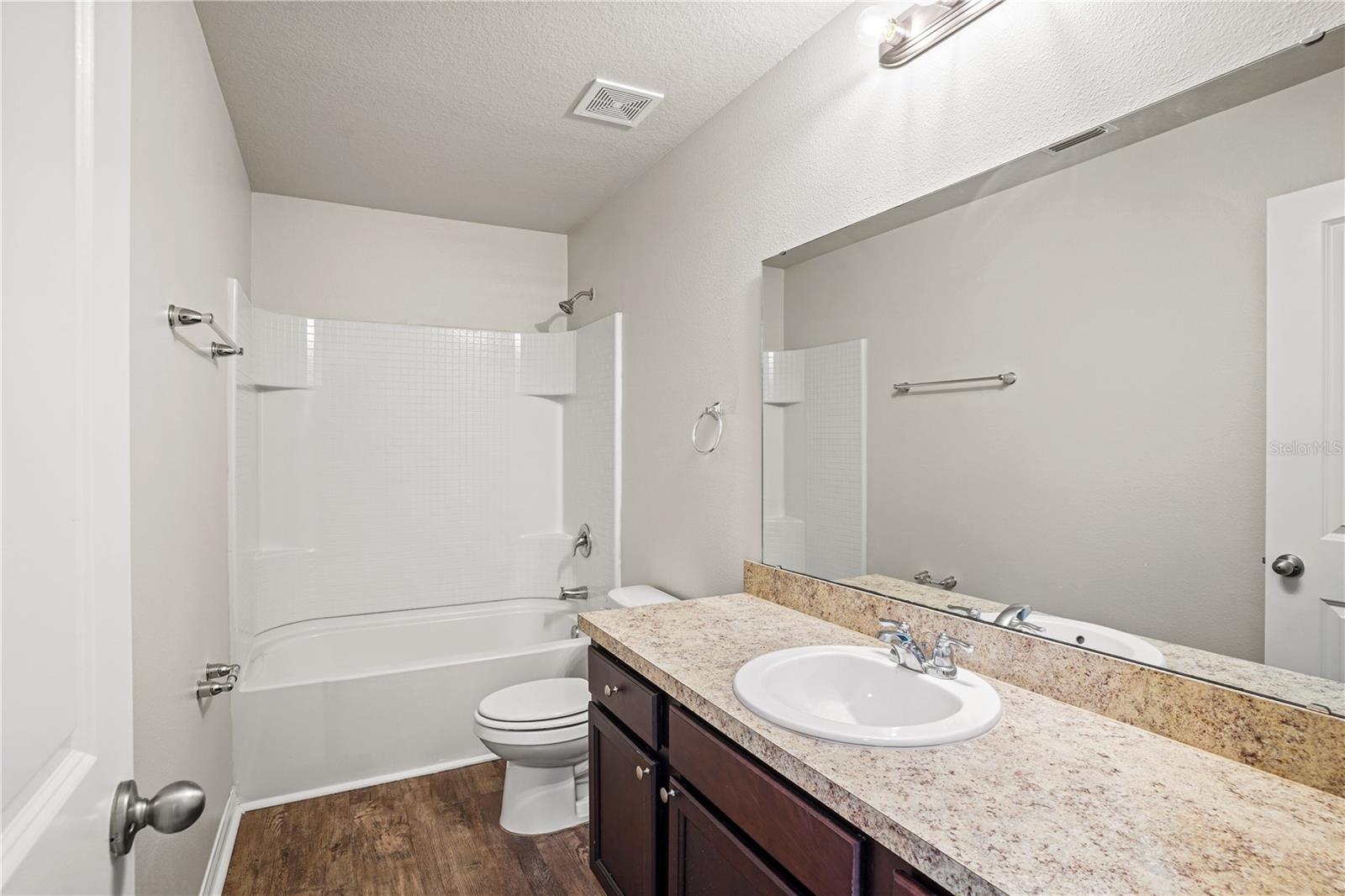 COASTAL WOODS UN B2 - Residential