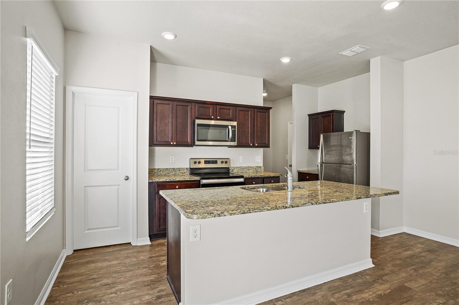 COASTAL WOODS UN B2 - Residential