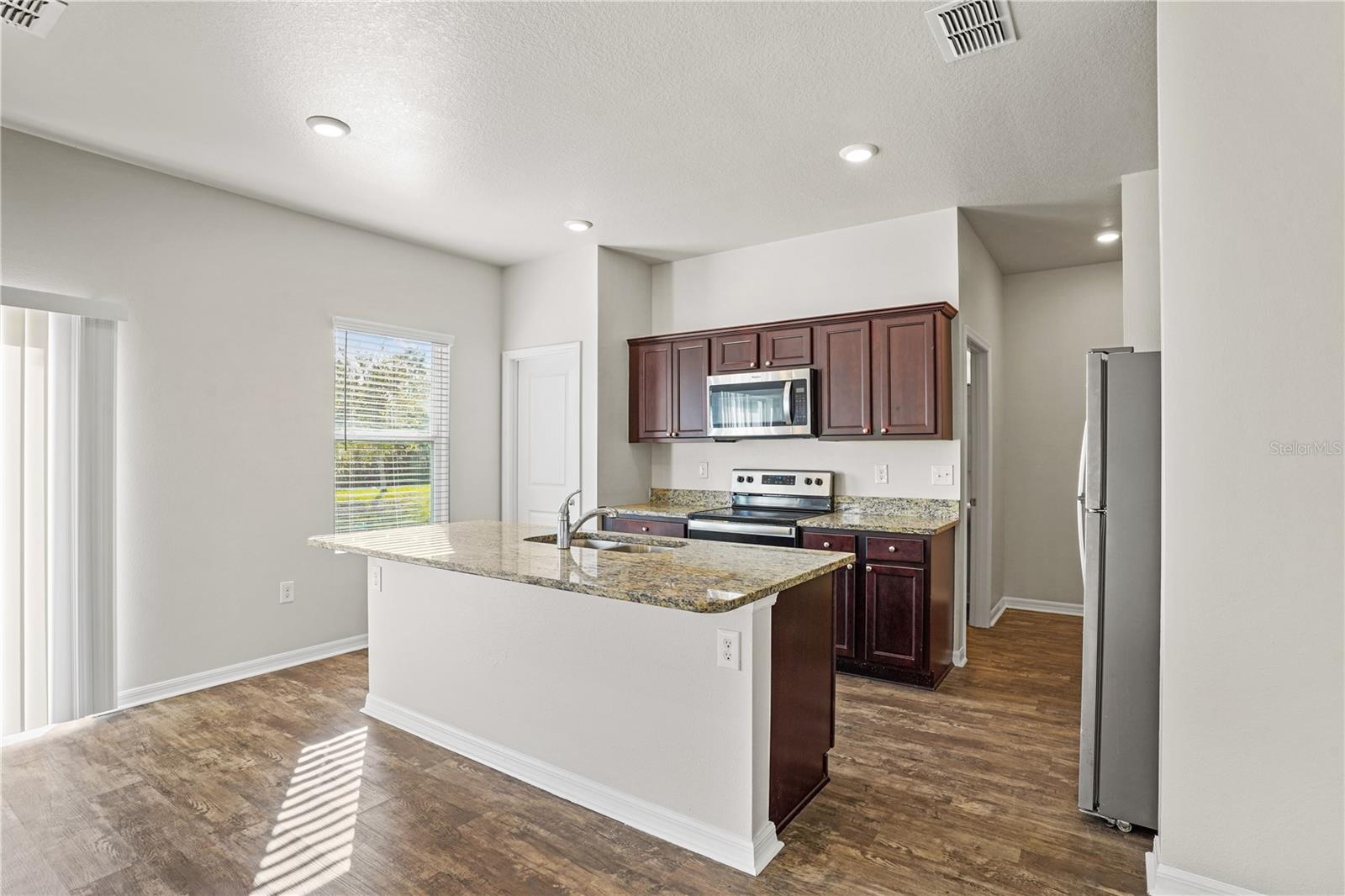 COASTAL WOODS UN B2 - Residential