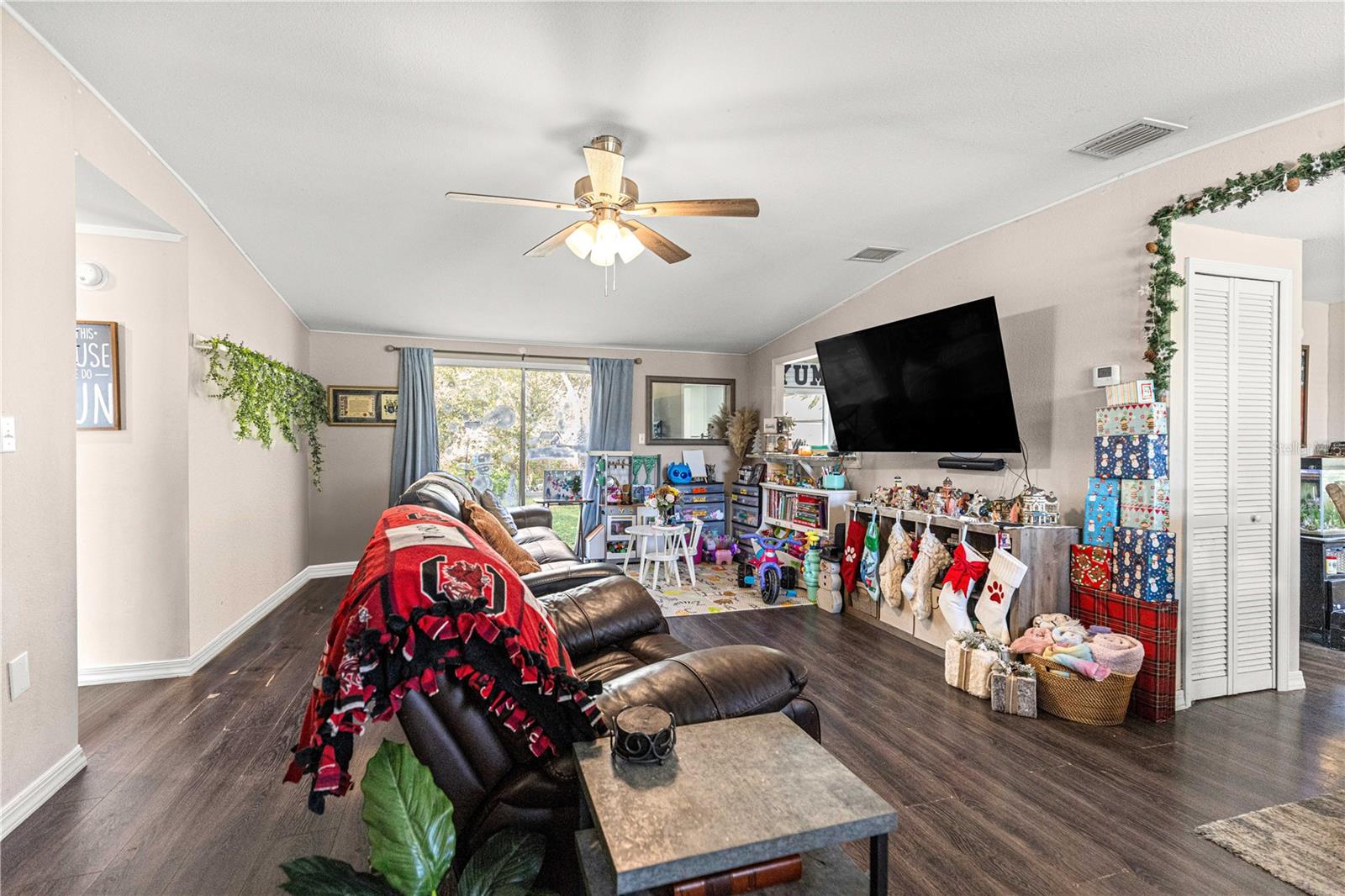 WOODBERRY FOREST - Residential