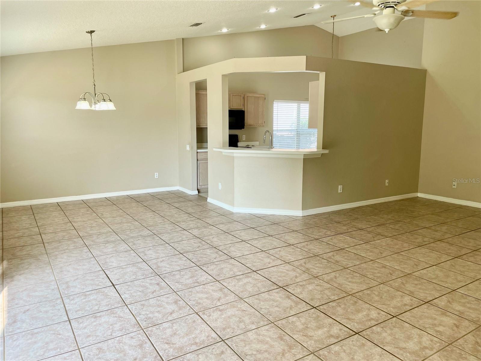 CALUSA TRACE - Residential Lease