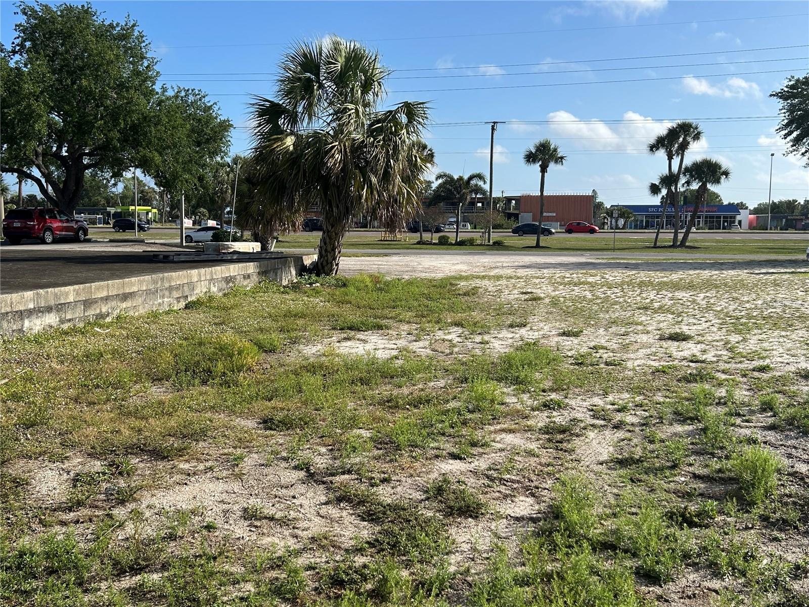 3601 TAMIAMI TRAIL
