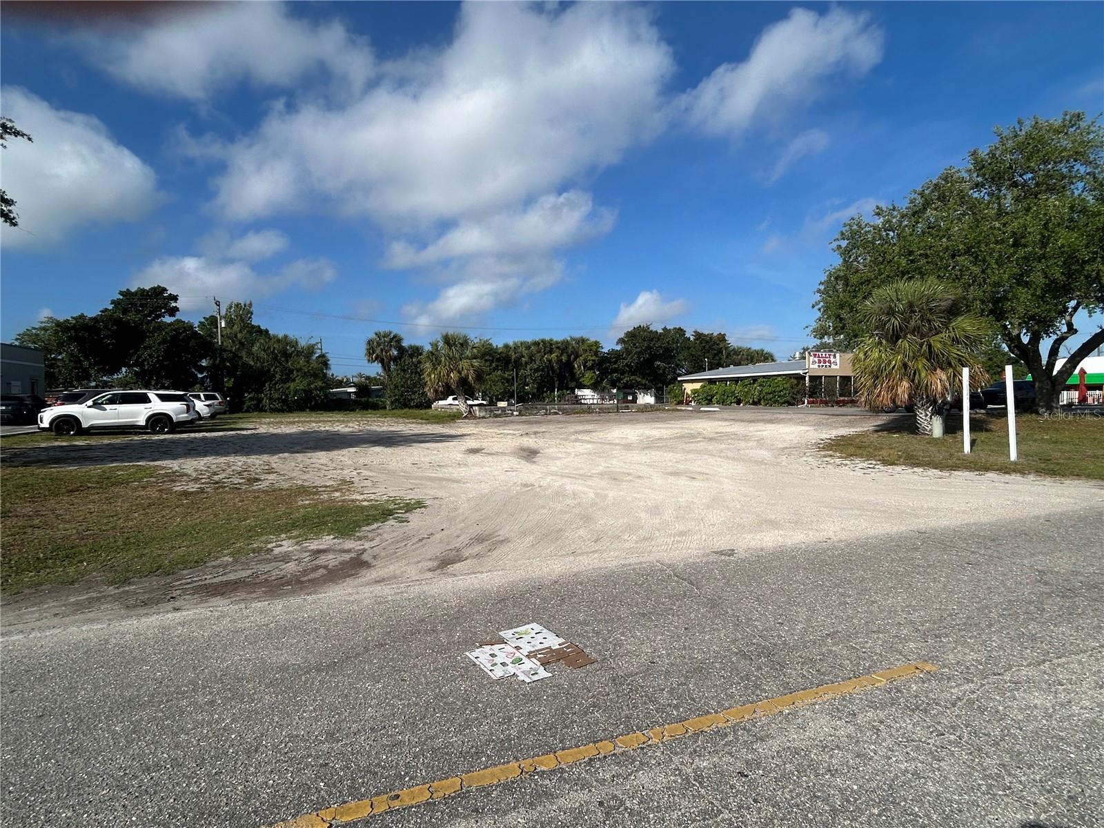 3601 TAMIAMI TRAIL