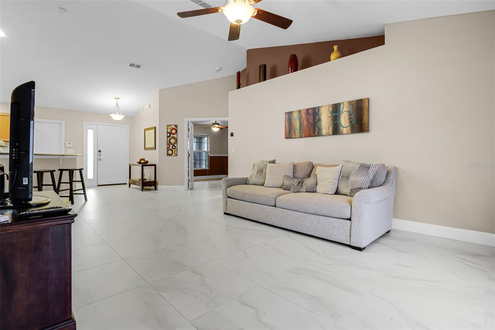 806 KNIGHTSBRIDGE CIRCLE