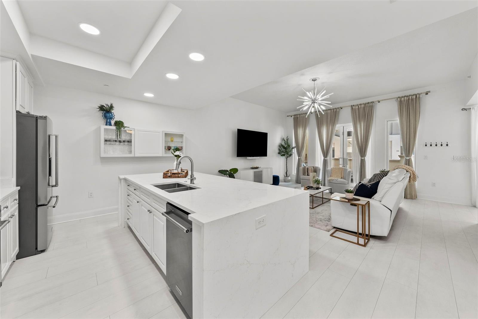 450 KNIGHTS RUN AVENUE 104