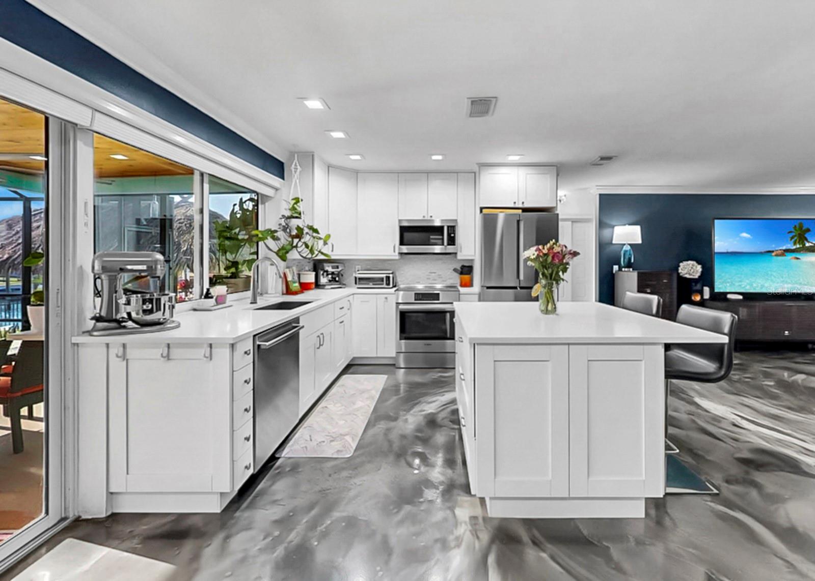 1016 SPINDLE PALM WAY