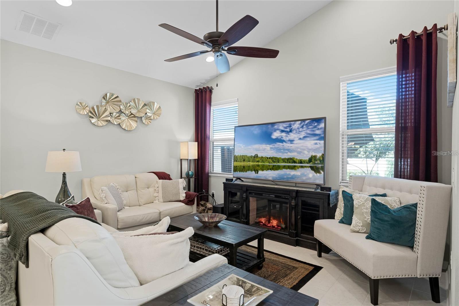 NARCOOSSEE DEL SOL - Residential Lease