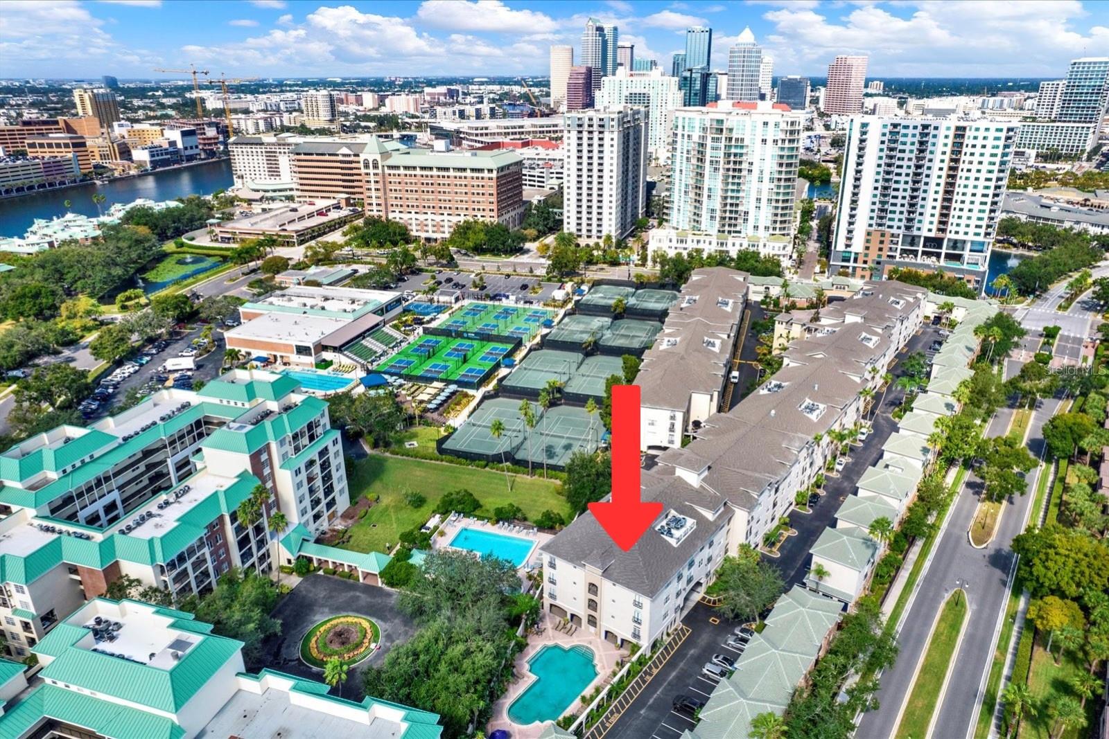 HARBOUR PLACE CITY HOMES A CON - Residential Lease