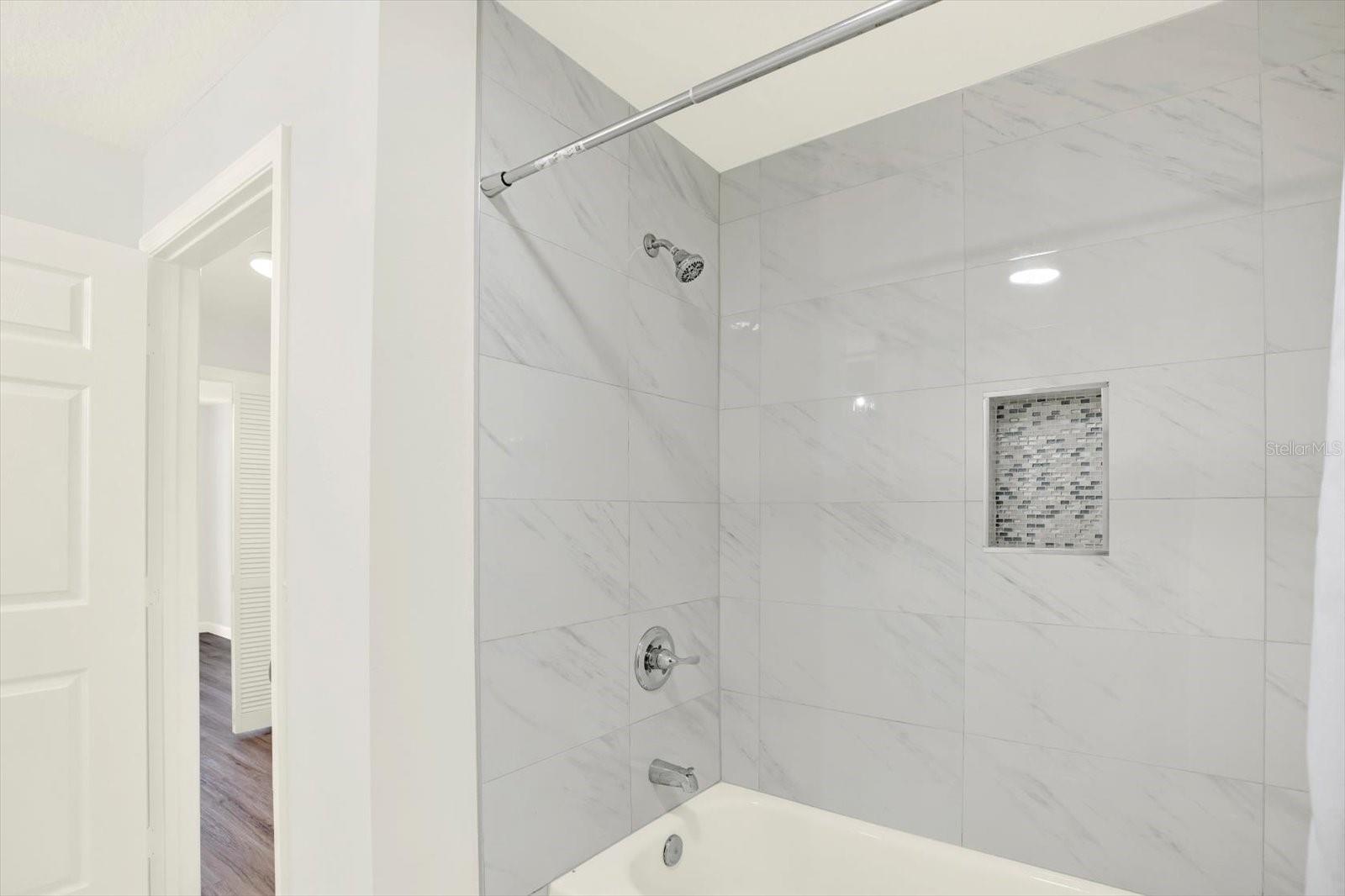 HARBOUR PLACE CITY HOMES A CON - Residential Lease