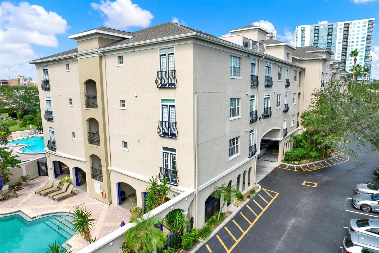 HARBOUR PLACE CITY HOMES A CON - Residential Lease