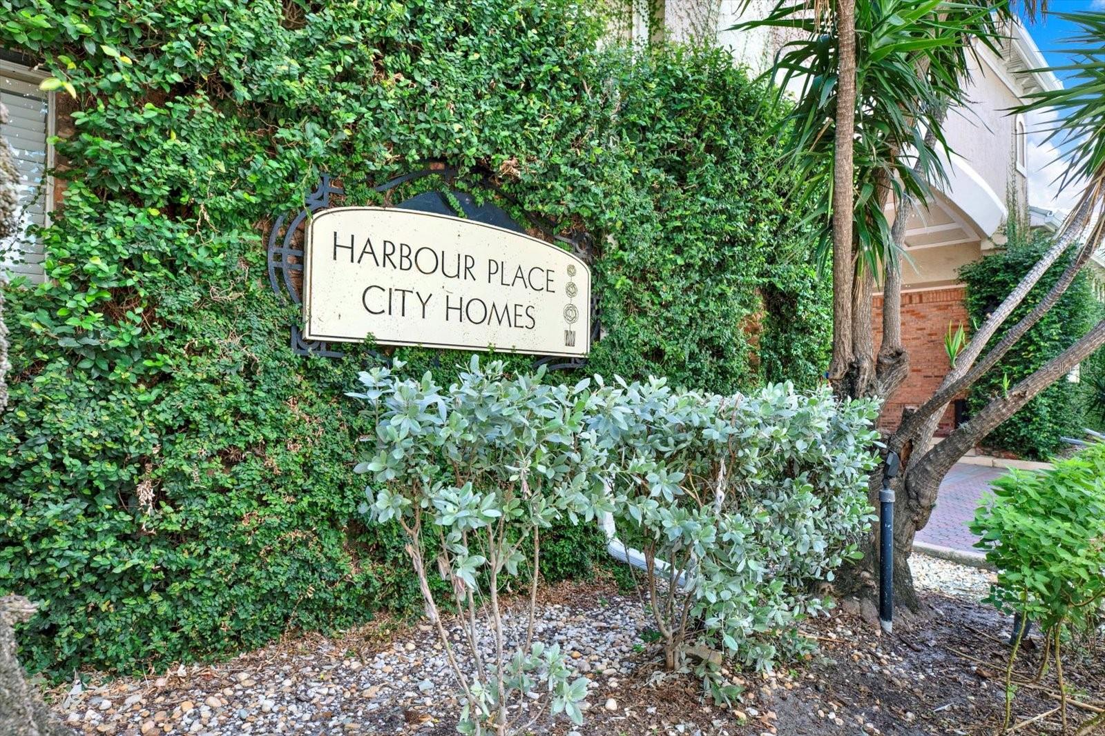 HARBOUR PLACE CITY HOMES A CON - Residential Lease