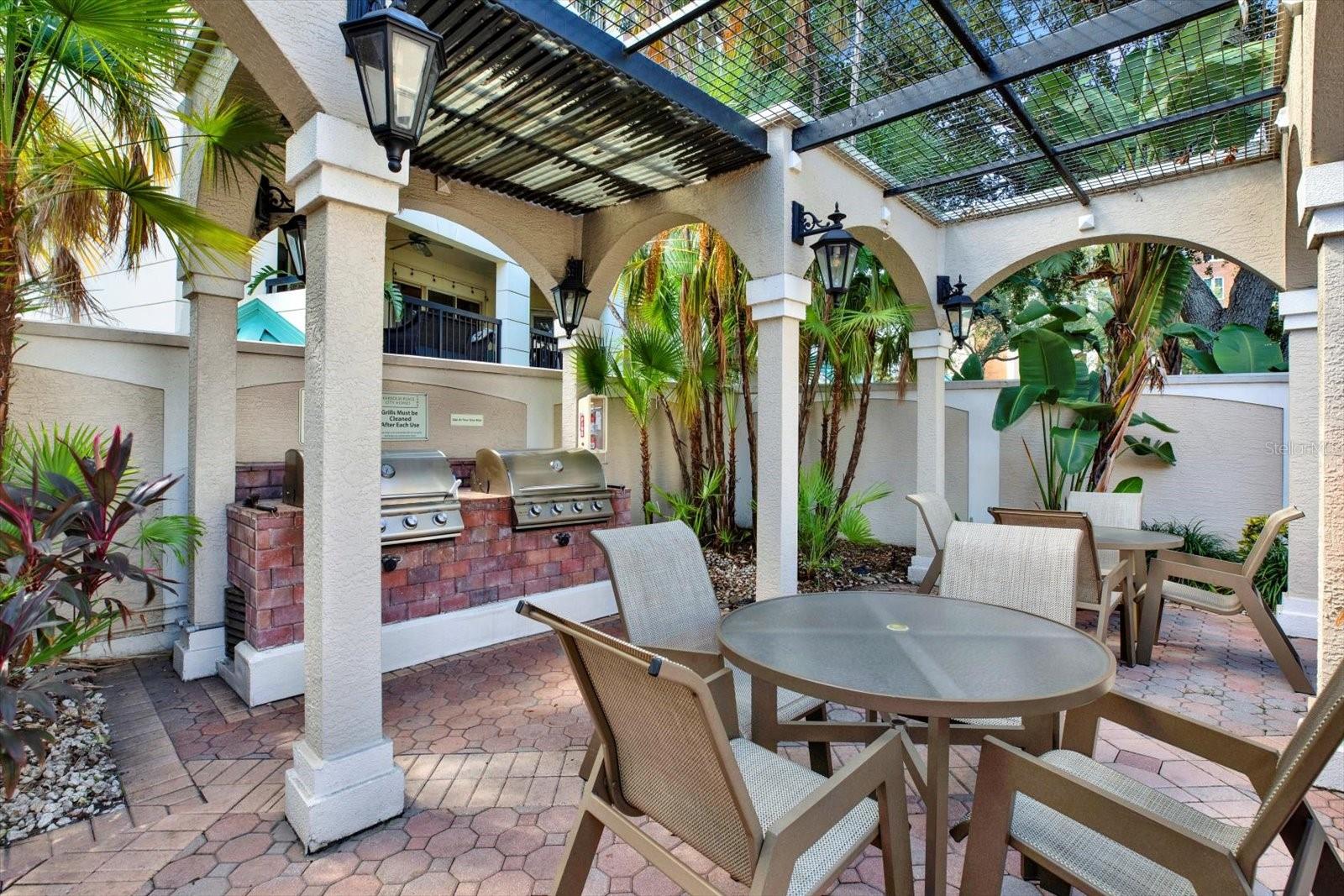 HARBOUR PLACE CITY HOMES A CON - Residential Lease