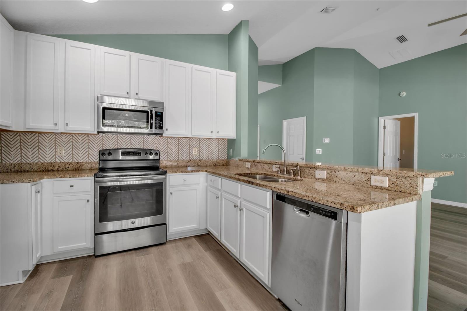 9628 CYPRESS HARBOR DRIVE