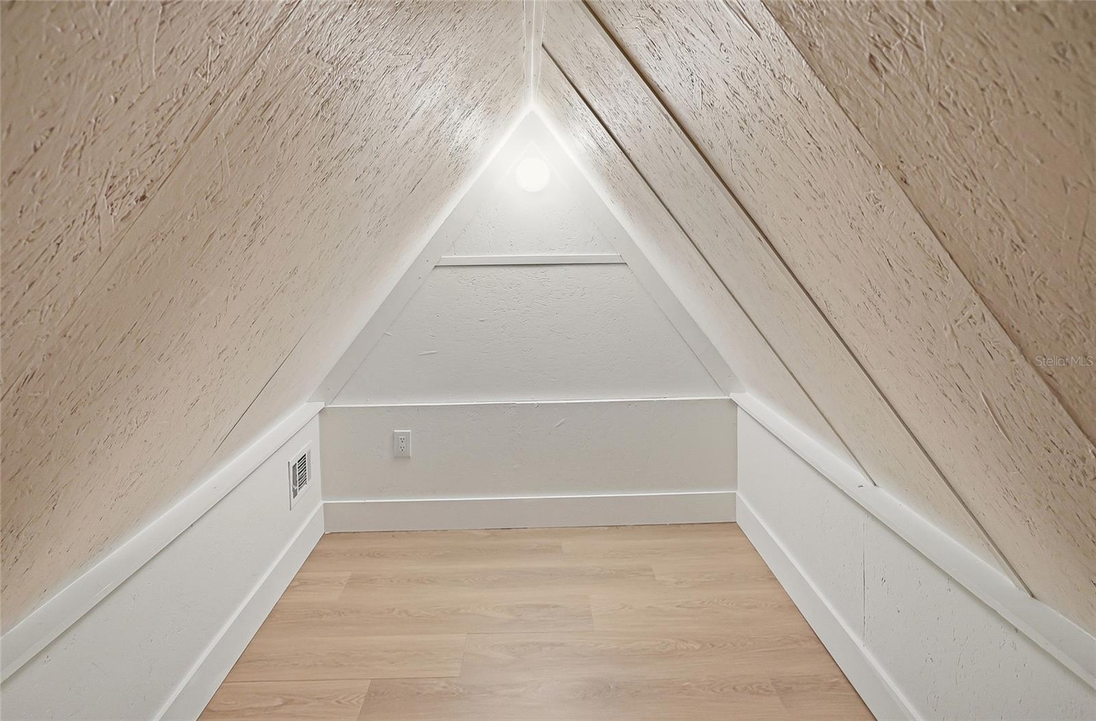 TAMPA PALMS UNIT 3B A REP - Residential