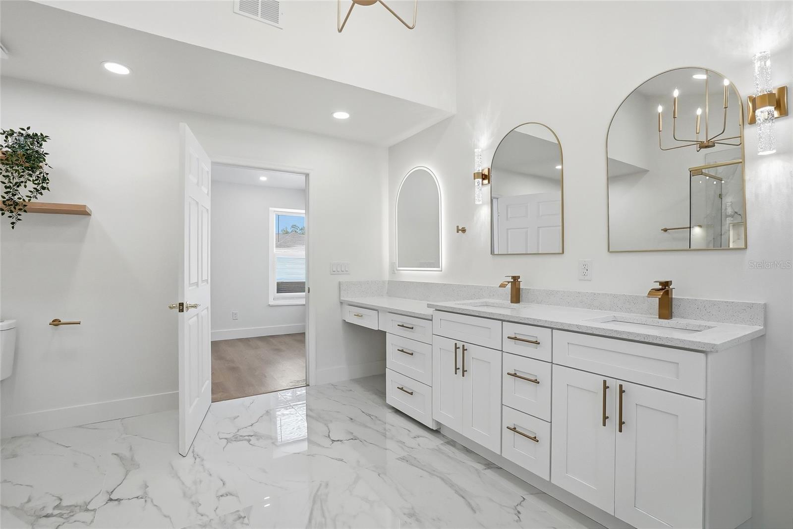 TAMPA PALMS UNIT 3B A REP - Residential