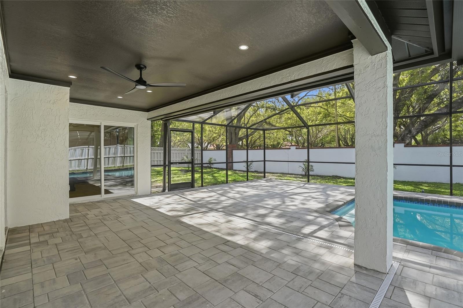 TAMPA PALMS UNIT 3B A REP - Residential