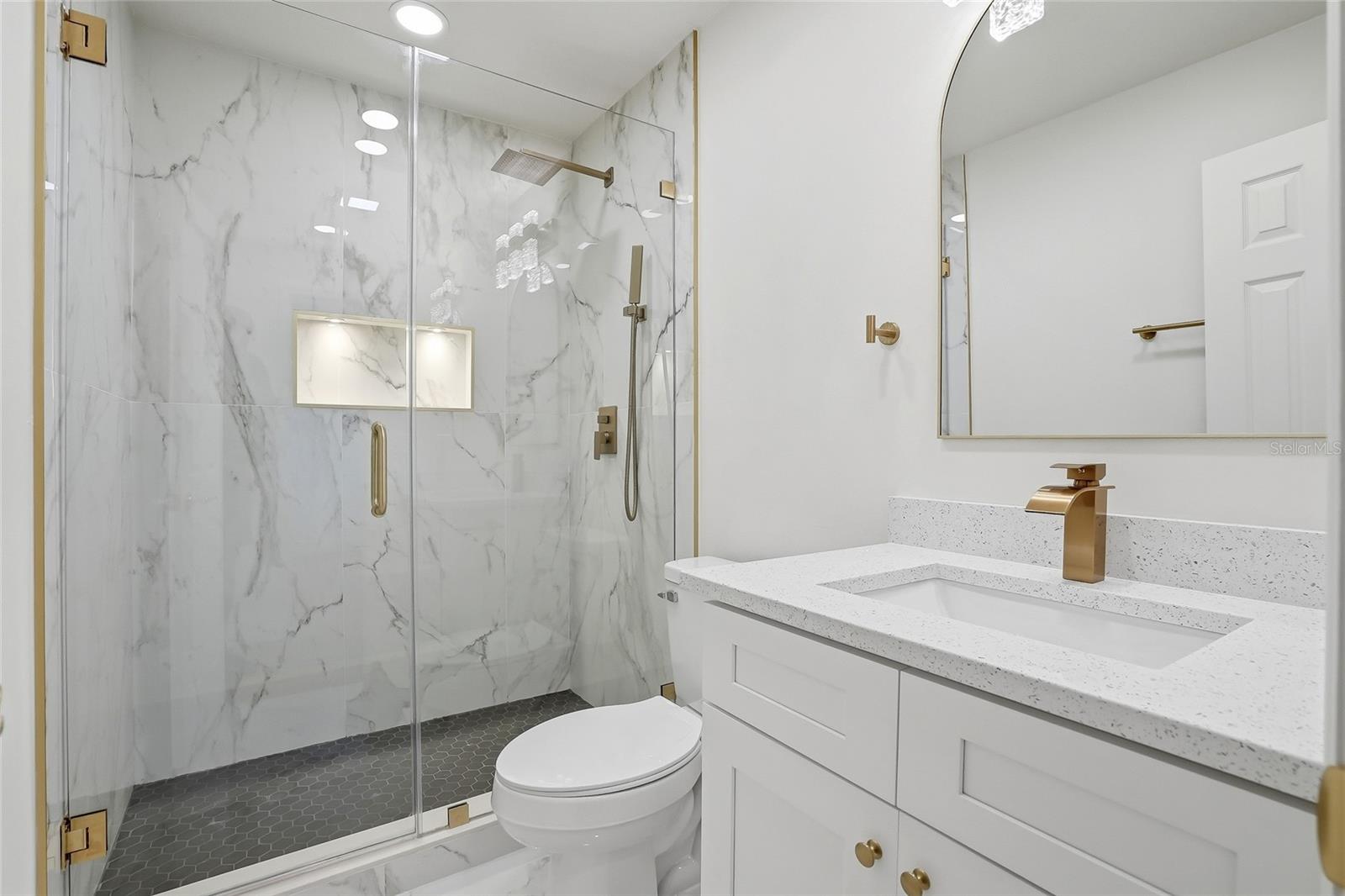 TAMPA PALMS UNIT 3B A REP - Residential