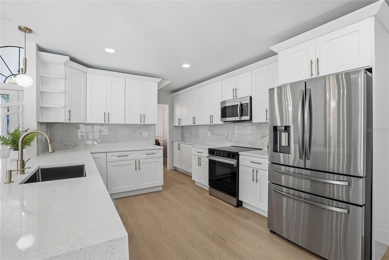 TAMPA PALMS UNIT 3B A REP - Residential