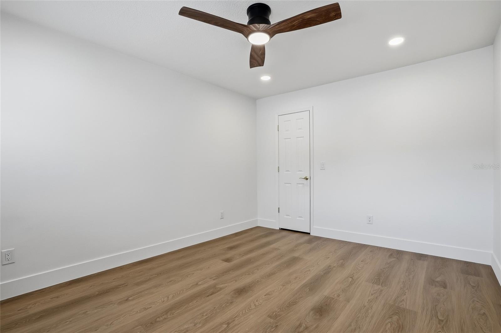 TAMPA PALMS UNIT 3B A REP - Residential