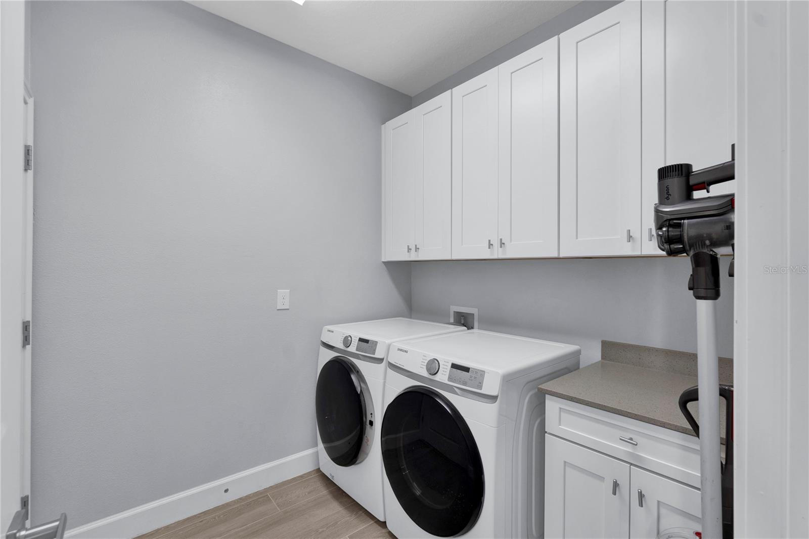 MIRABAY PRCL 8 - Residential