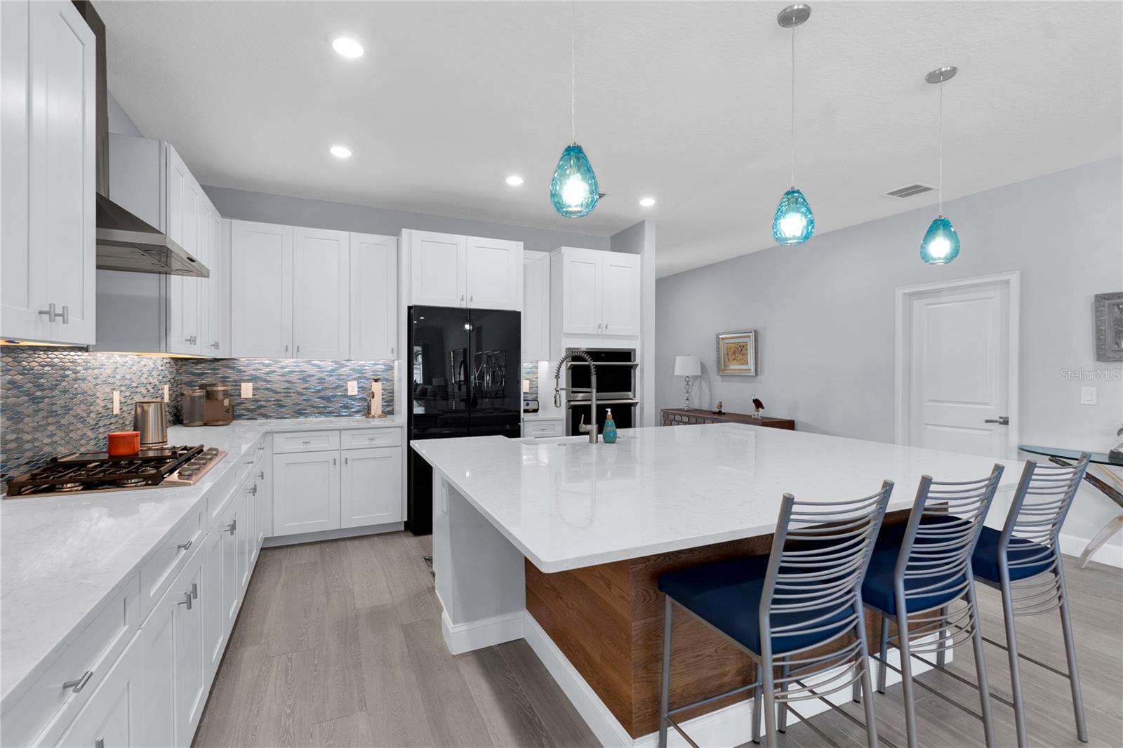 MIRABAY PRCL 8 - Residential