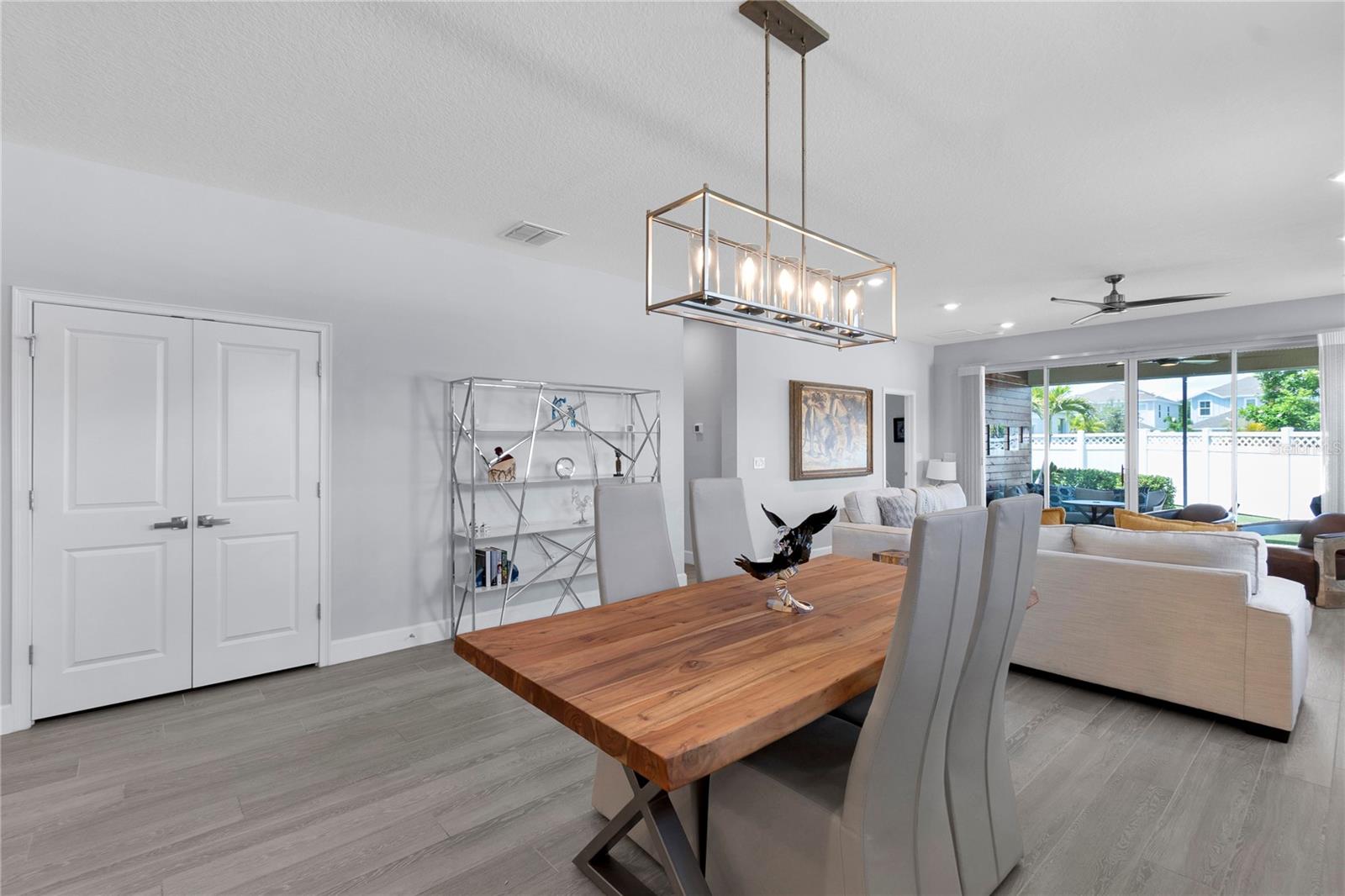 MIRABAY PRCL 8 - Residential