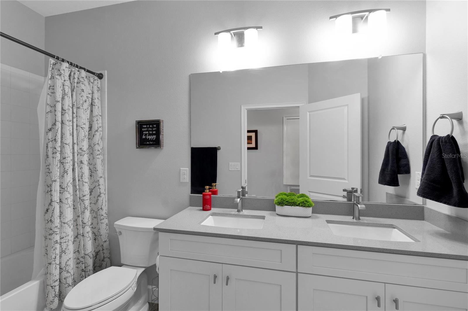 MIRABAY PRCL 8 - Residential