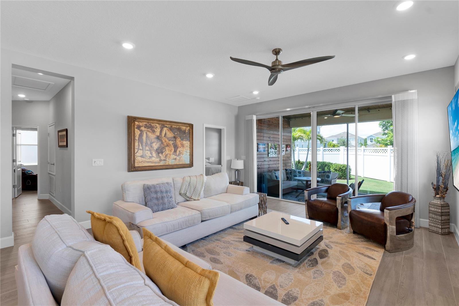 MIRABAY PRCL 8 - Residential