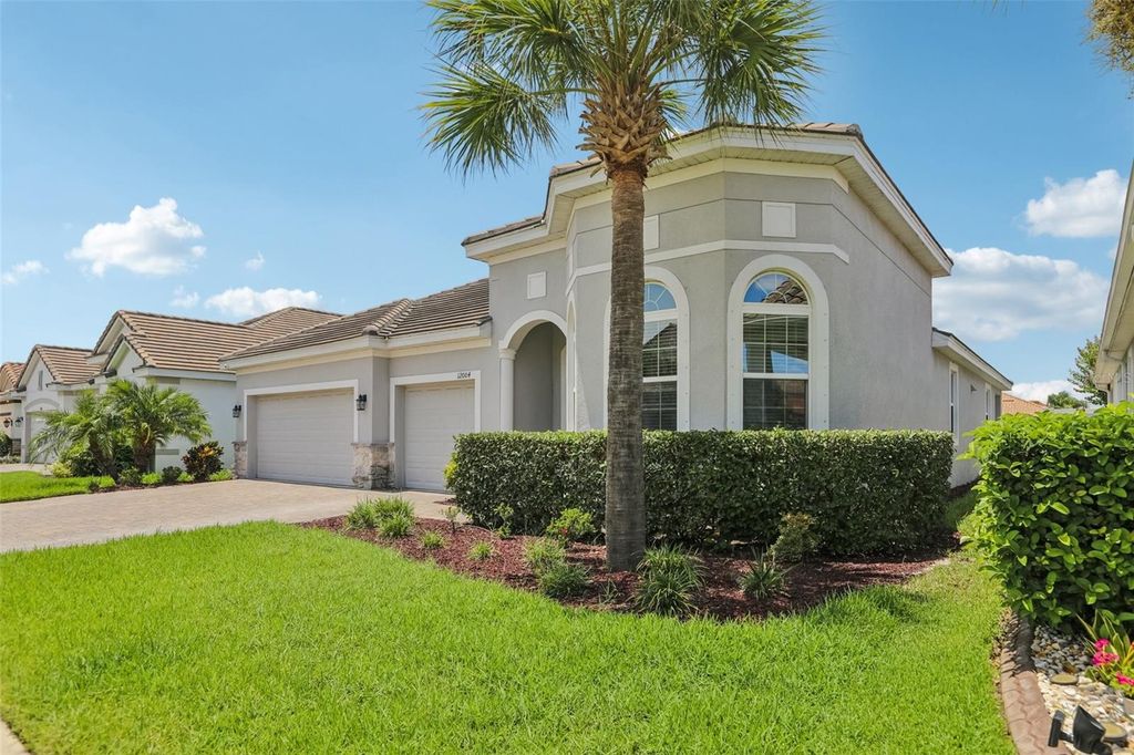 Photo of 12004 Cinnamon Fern Drive, Riverview, FL 33579 (MLS # TB8398597)