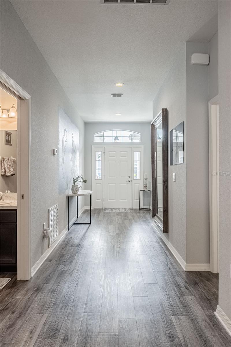 DONOVAN TRACE - Residential