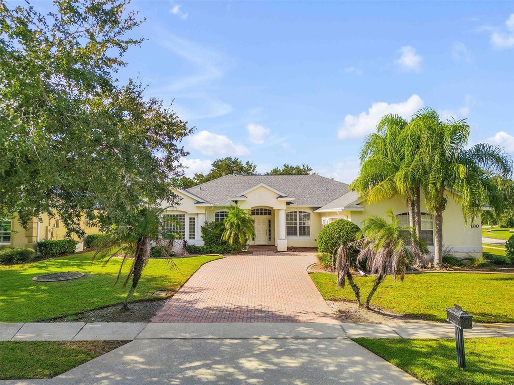Photo of 100 Berg Court, Daytona Beach, FL 32124 (MLS # NS1089581)