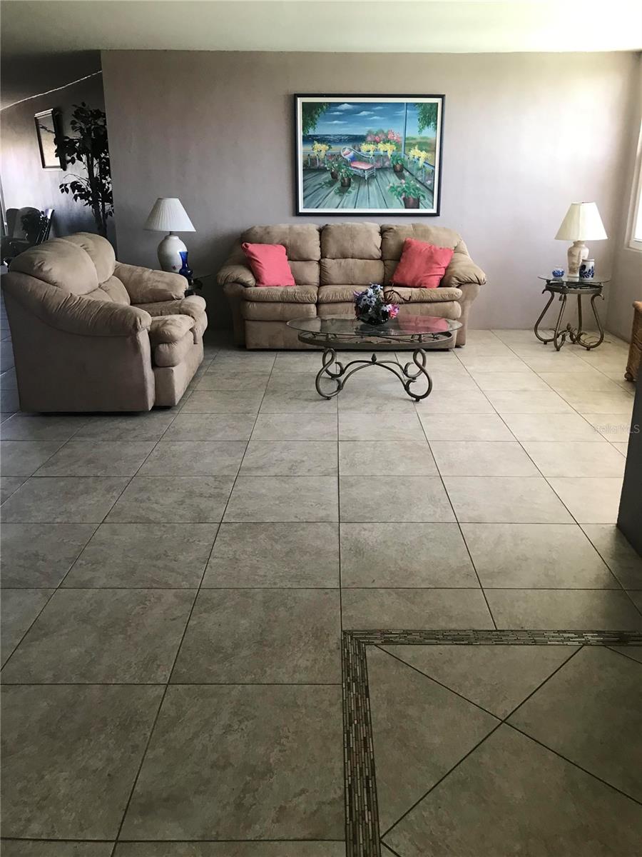 PLAZA VIEW PH 02 - Residential