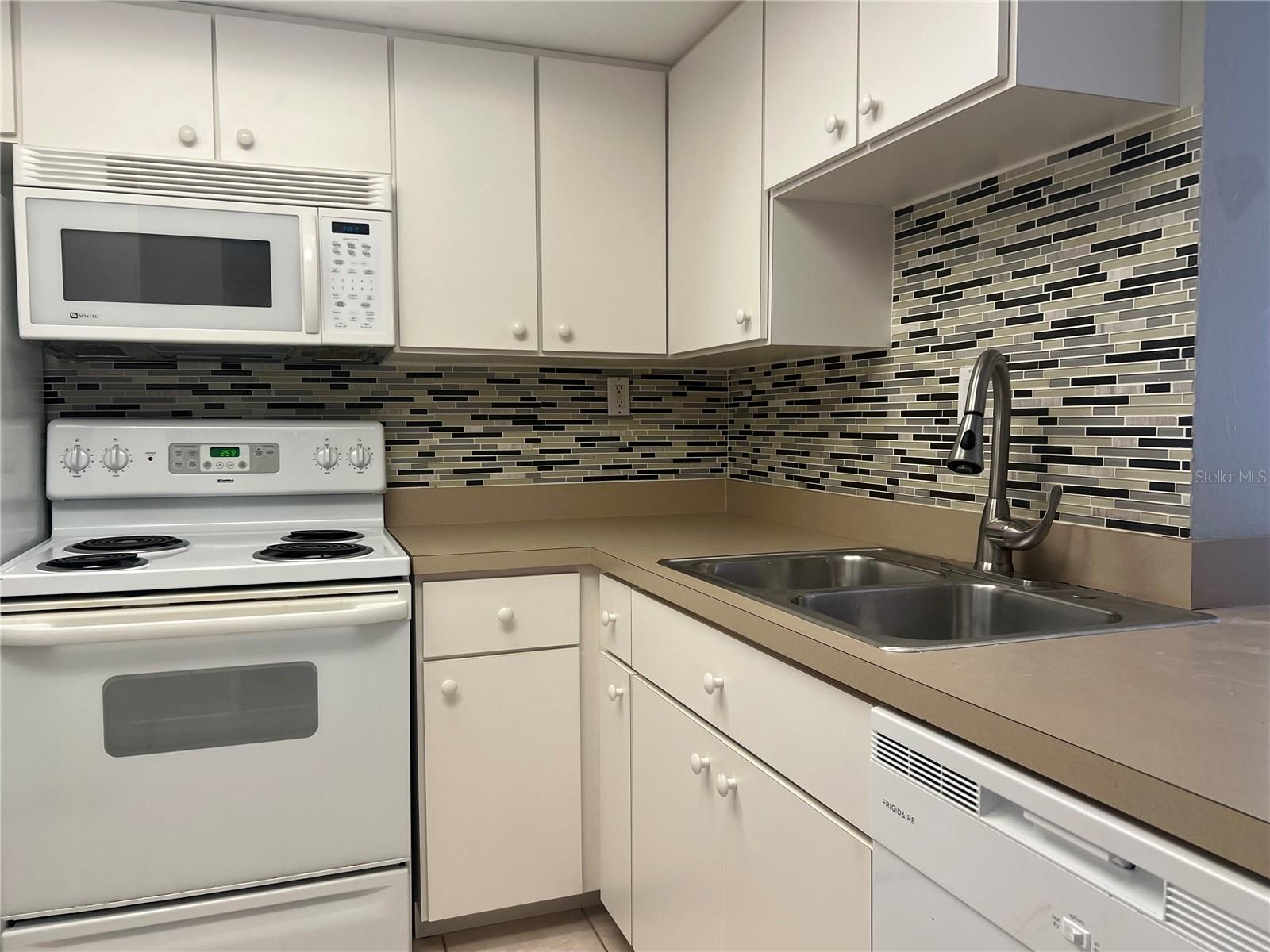 PLAZA VIEW PH 02 - Residential