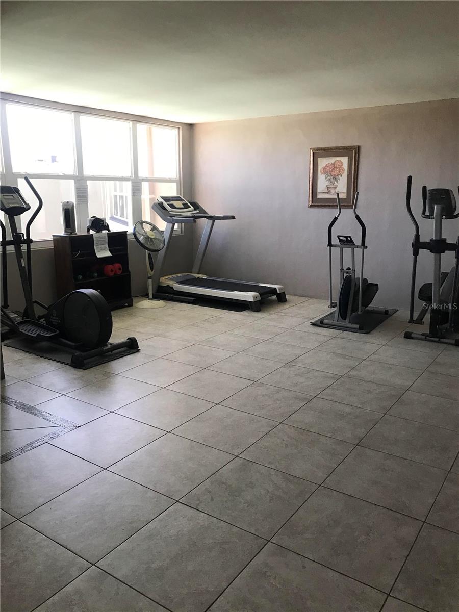 PLAZA VIEW PH 02 - Residential