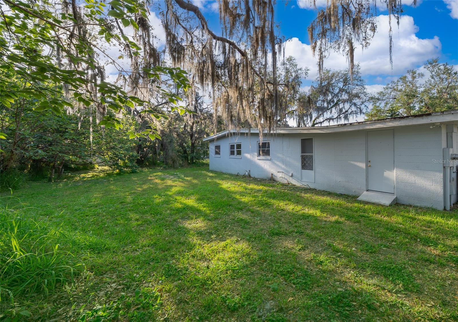 321 E GULLEY AVENUE