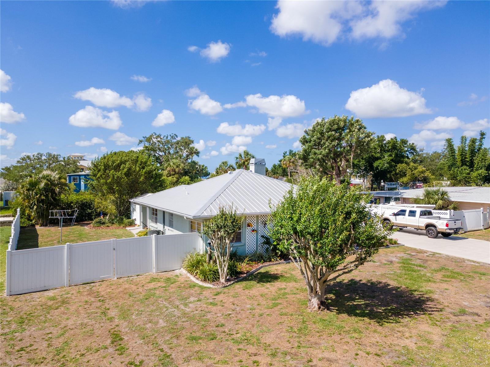 MANALEE - Residential