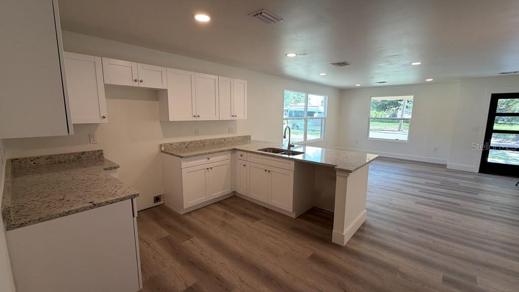 638 W 7TH STREET